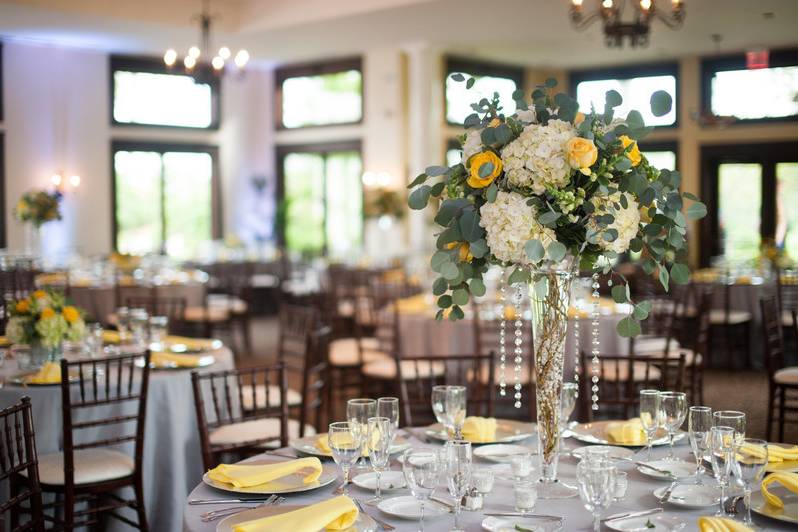 Table set-up with centerpiece