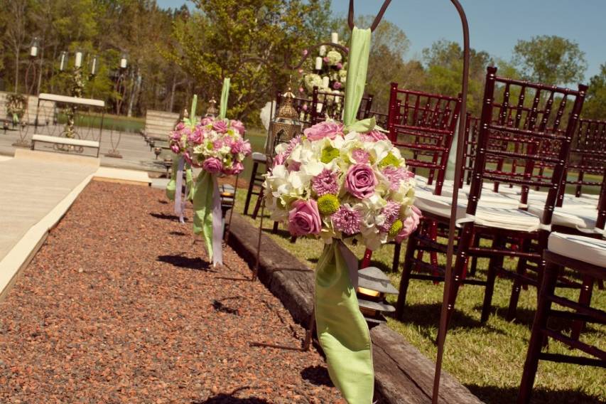 Ceremony aisle markers