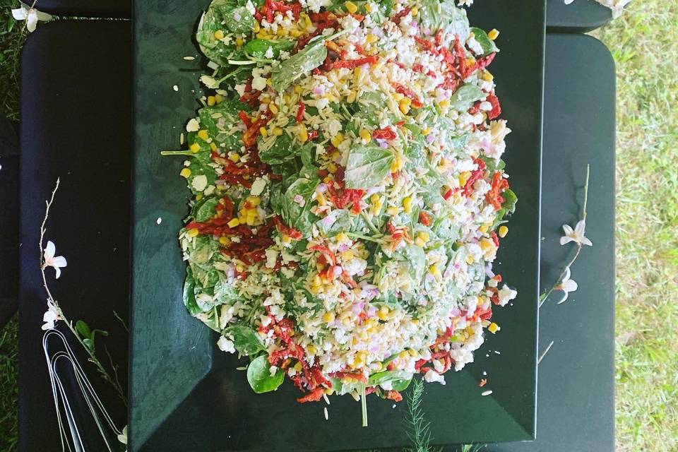 Vibrant mixed salad
