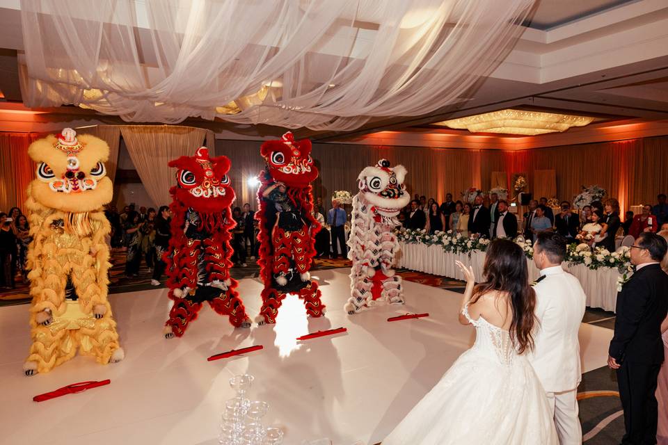 Dragon dancers 2