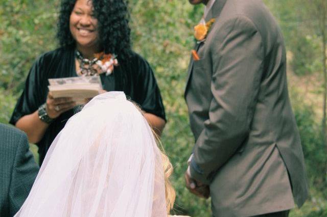 Officiant Kimberly