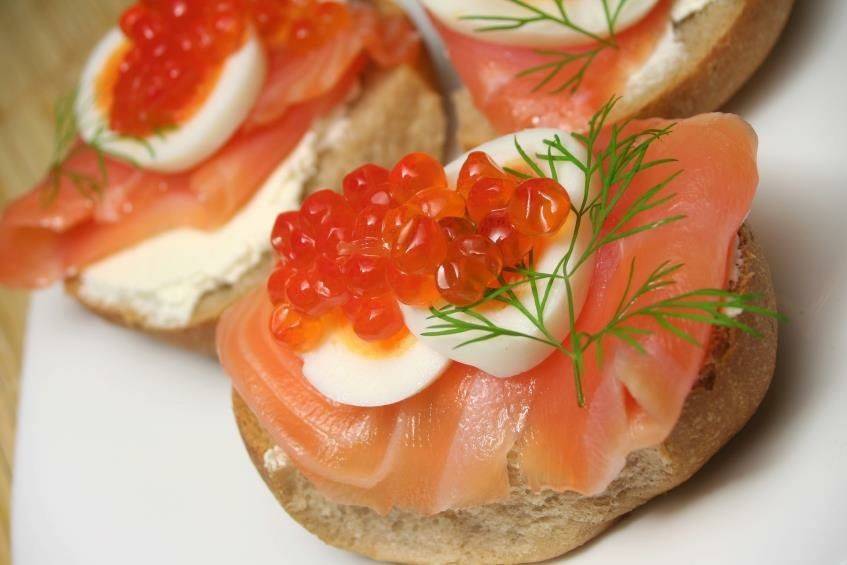 Salmon Caviar bites