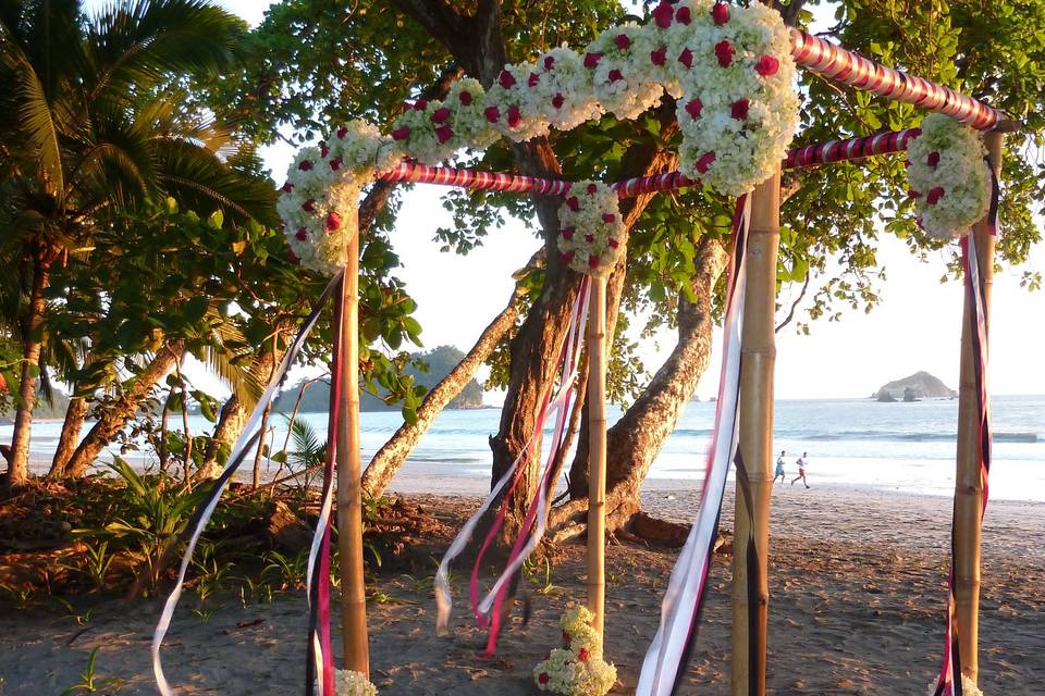 Beach ceremony decor