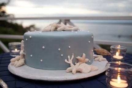 Seashell wedding cake