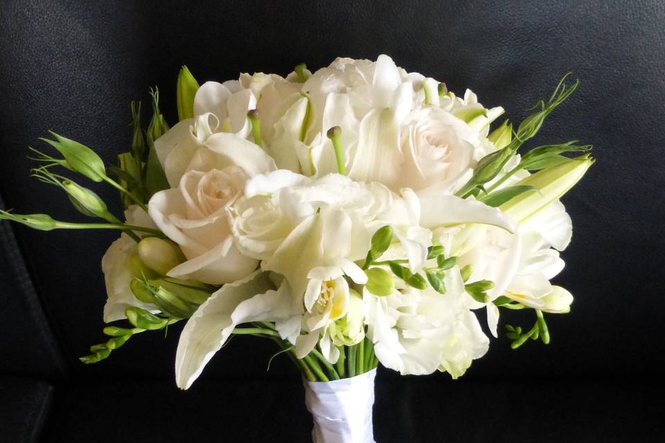 Ivory bouquet