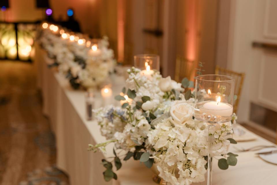 Florals at a Head Table