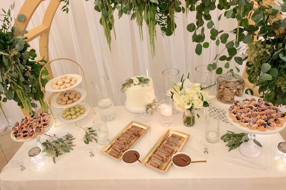 Simple elegant dessert bar