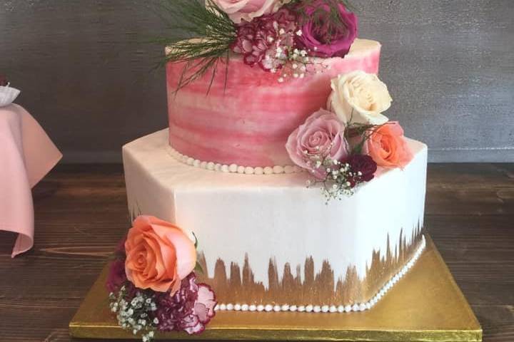 Cake table setup