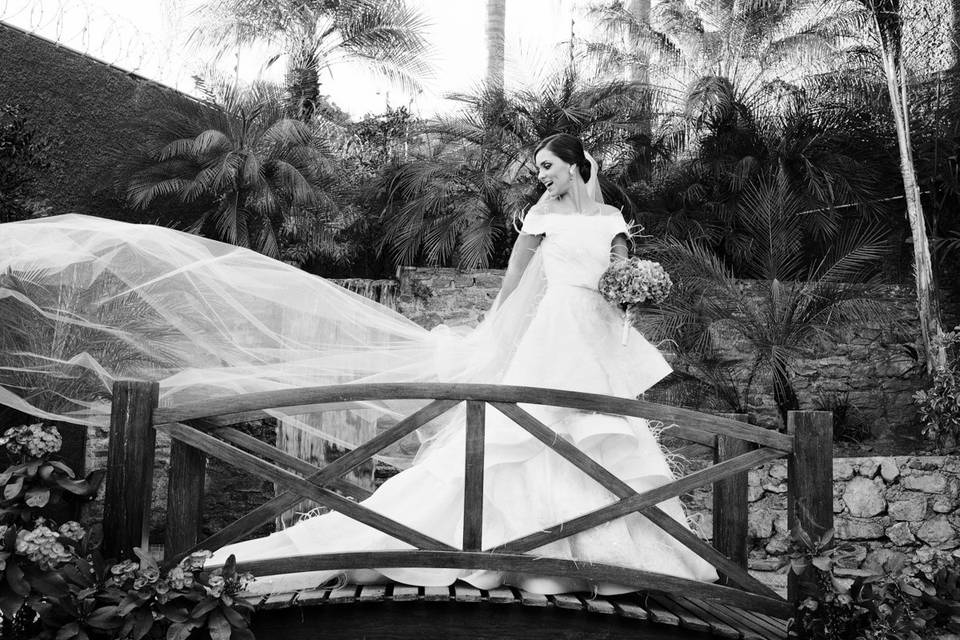 The bride holding a bouquet