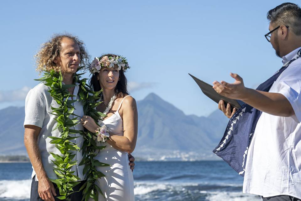 Native Hawaiian Officiant - Kahu Ali'inoa