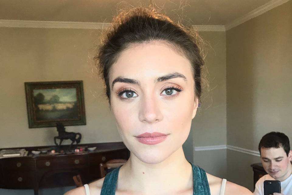 Bride's natural makeup trial