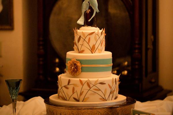 Lobby Wedding Cake Display