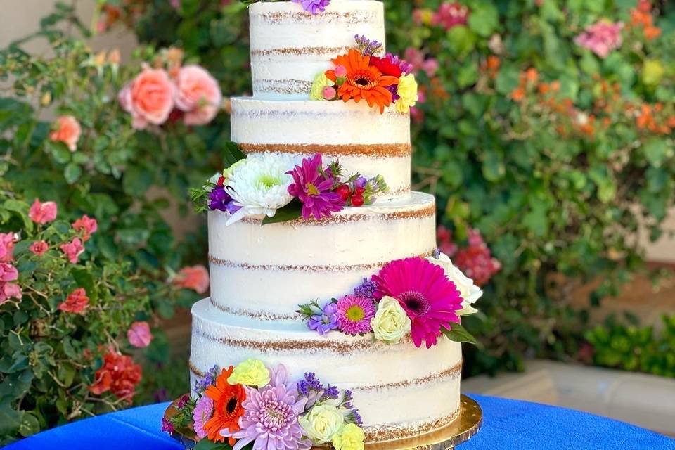 4 tier naked with flowers