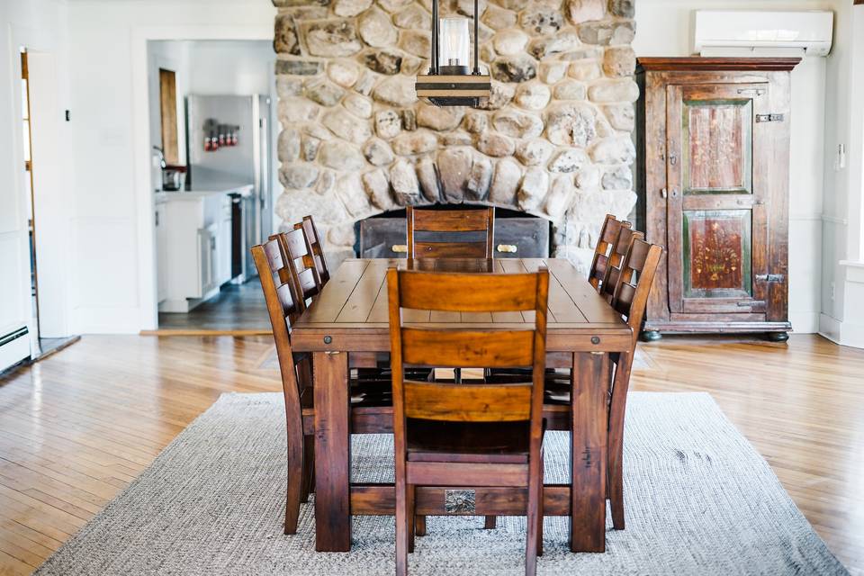 Farmhouse dining room