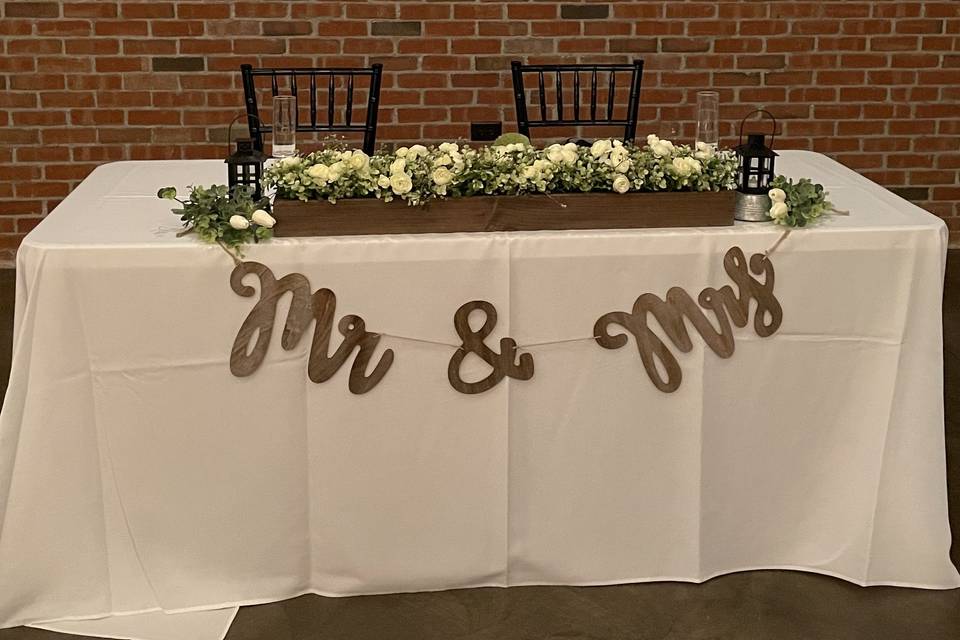 Head table example