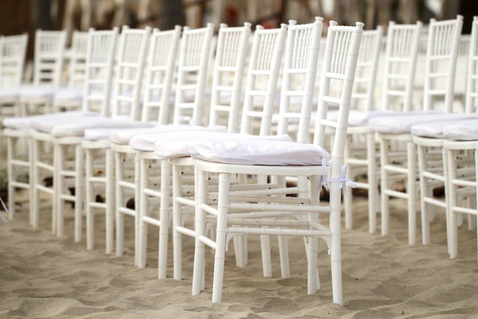 White Chiavari chairs
