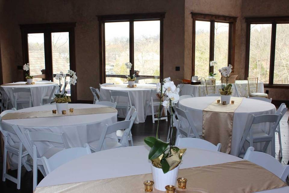 White and Gold wedding reception at private residence. Spring 2015. Rental items from Lake Party Rentals, Lake of the Ozarks, MO.