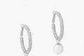 DELILAHK MAJORICA SILVER PEARL EARRING
Elegant silver dangles