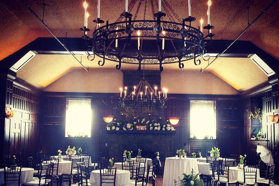 Spring wedding reception at Homewood, coordination by Carolina Love Events