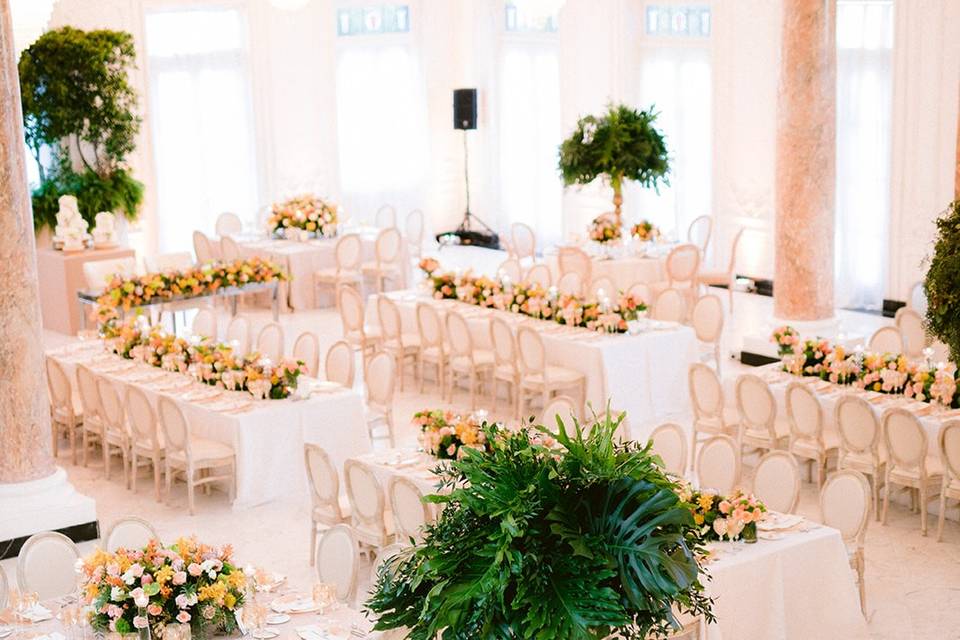 Tropical & Colorful Reception
