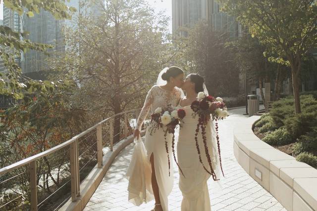 Kissin' Brides