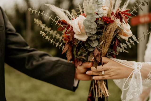 Rings and flowers
