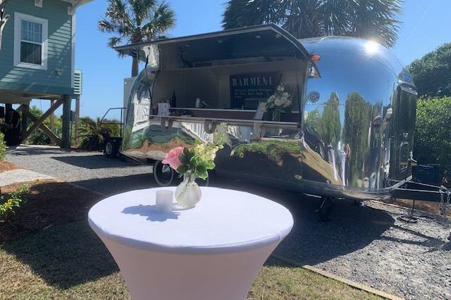 Airstream bar