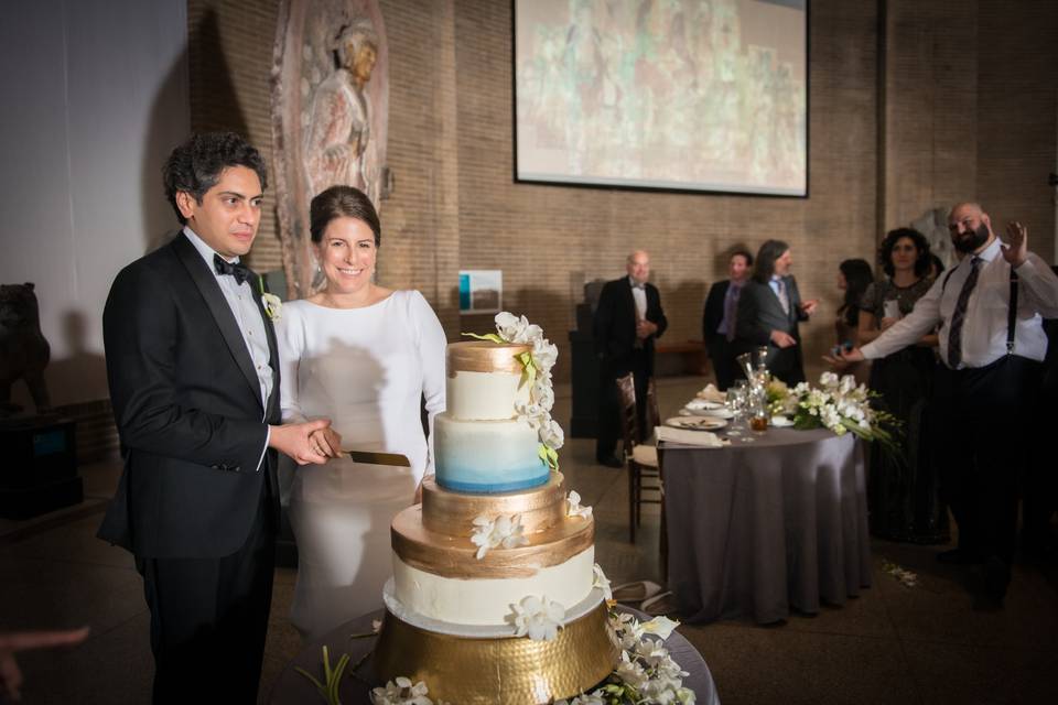 Cake cutting - Chinese Rotunda