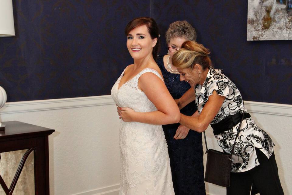 Getting our beautiful Bride re