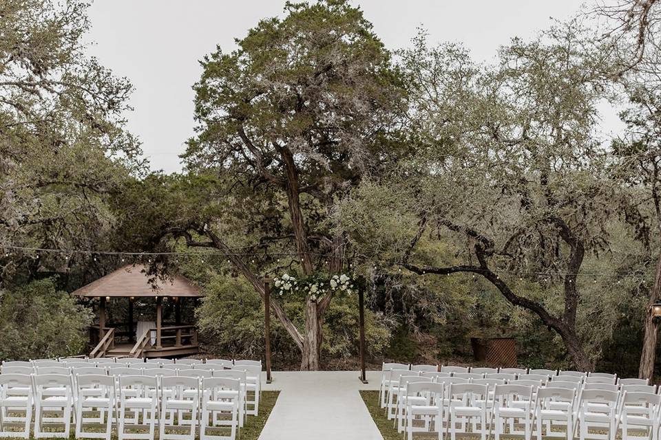 Outdoor ceremony