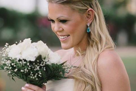 Bride holding bouquet