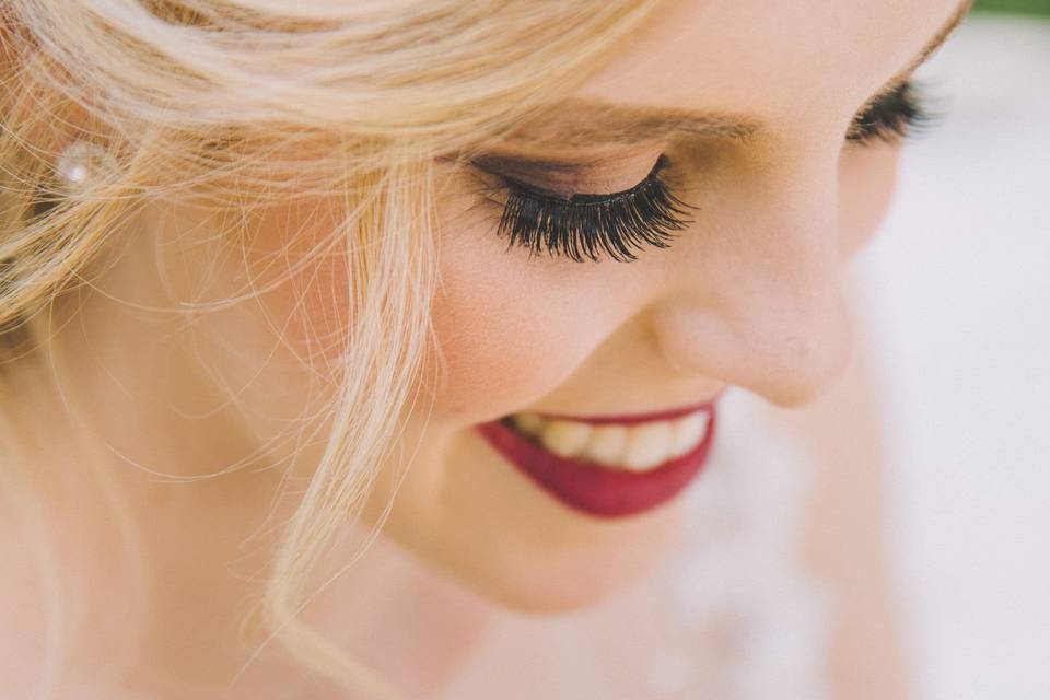 Bride with red lipstick