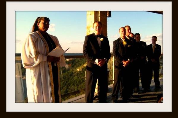 Rev. Vikki Tippins - Austin's Awesome Wedding Officiant