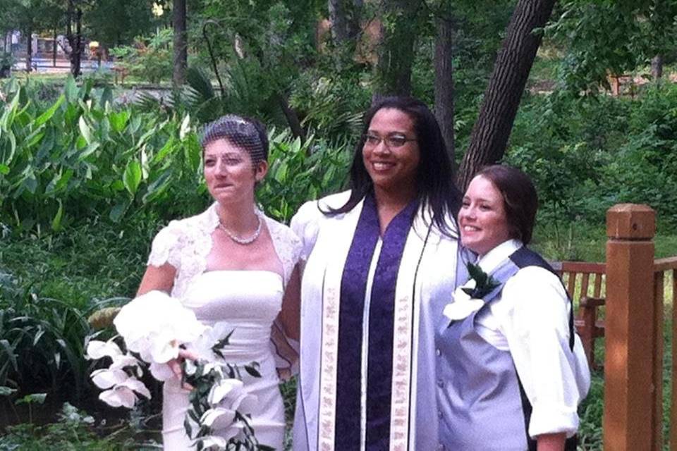 Rev. Vikki Tippins - Austin's Awesome Wedding Officiant