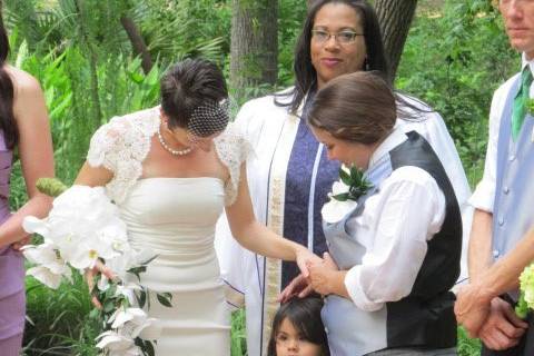 Rev. Vikki Tippins - Austin's Awesome Wedding Officiant