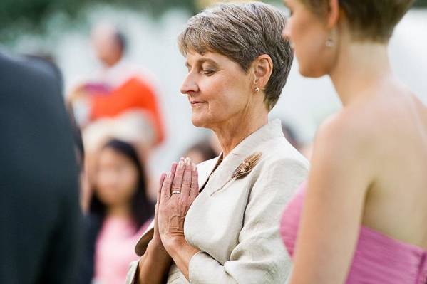 Rev. Vikki Tippins - Austin's Awesome Wedding Officiant