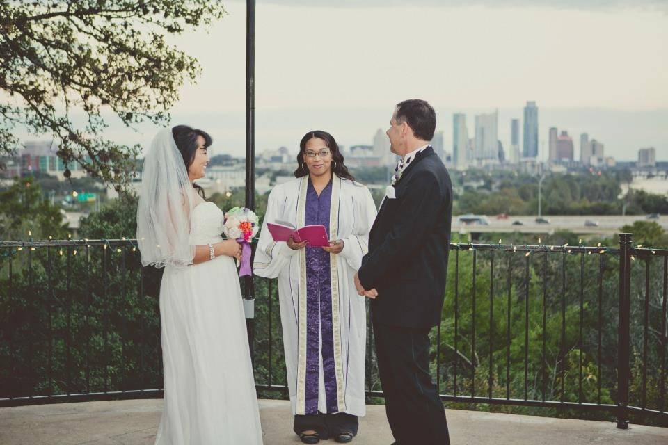 Rev. Vikki Tippins - Austin's Awesome Wedding Officiant