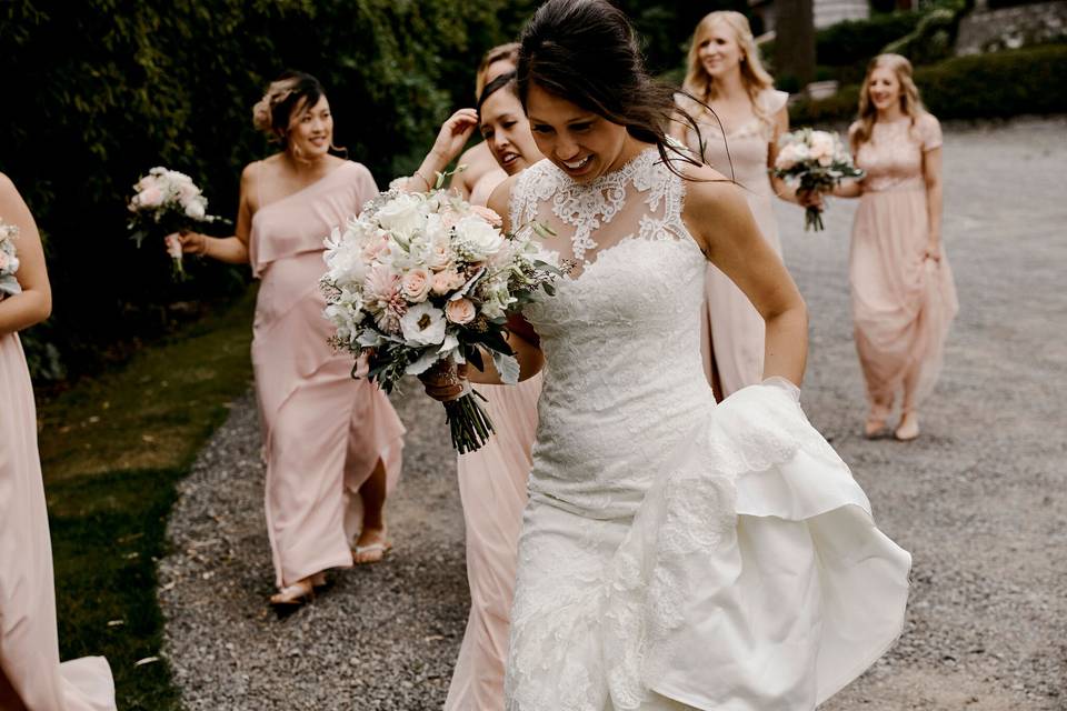 Bride and bridesmaids