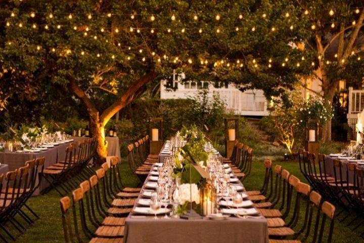 An outdoor reception