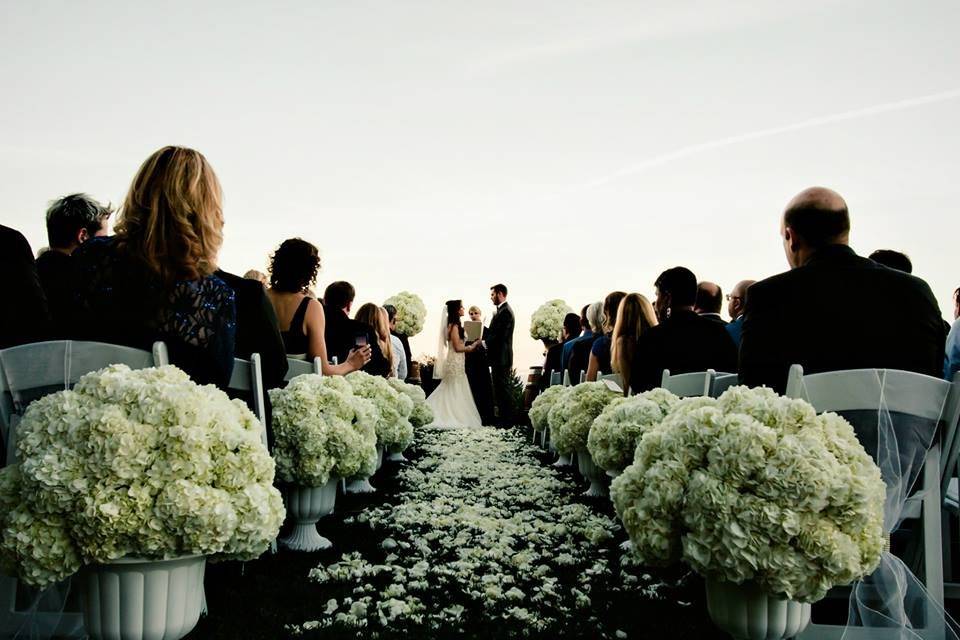 Simply Elegant Weddings & Events