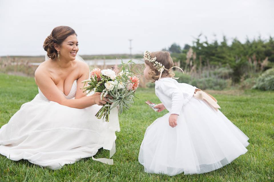 The bride with her flower girl