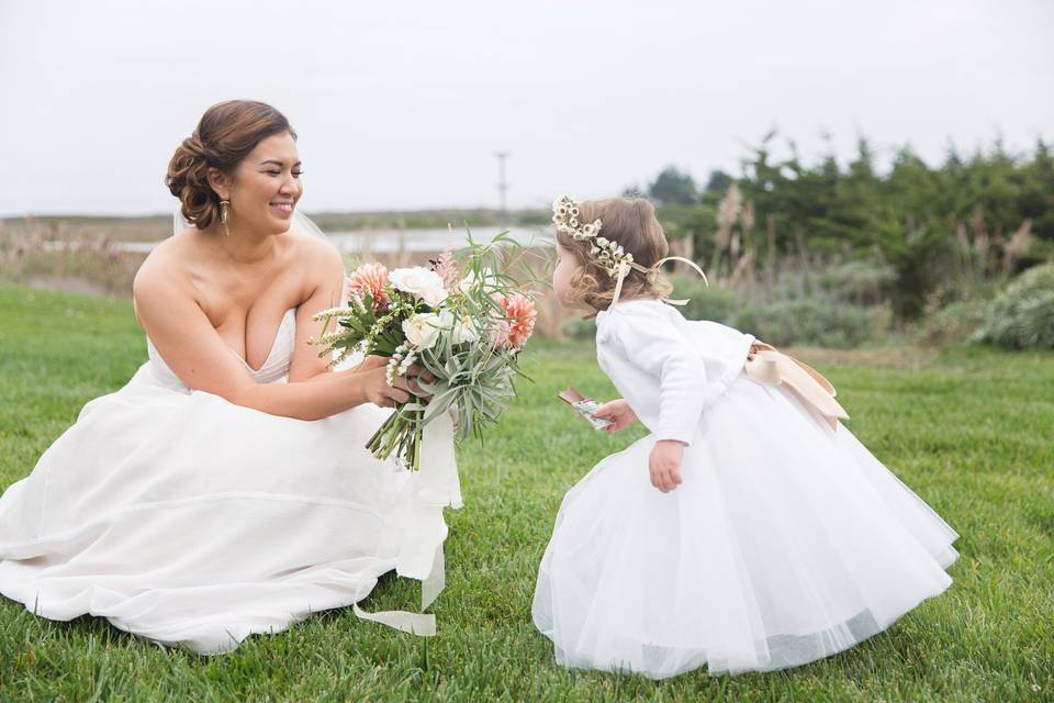 The bride with her bridesmaids