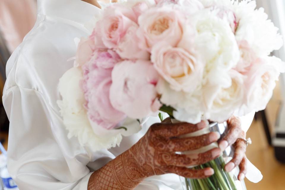 The bride holding her bouquet