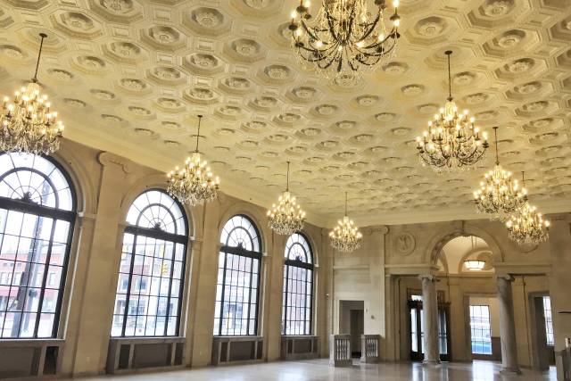 Ariel Pearl Center