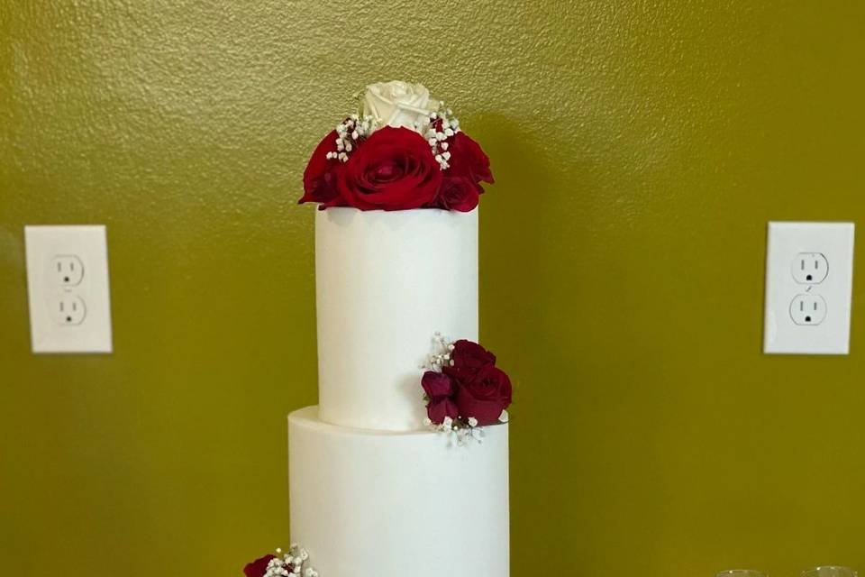 Modern wedding cake