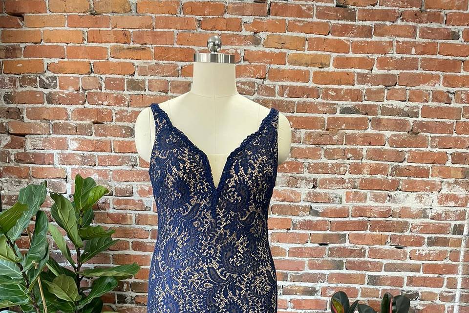 Blue fitted lace v-neck