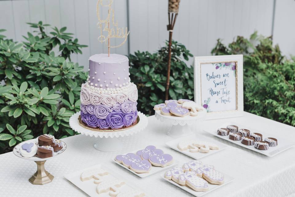 Baby shower dessert table