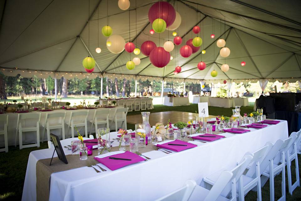 Lake Creek Lodge - Dinner under a tent with paper lanterns