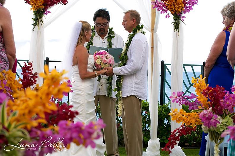 Sheraton Maui - bride & groom
