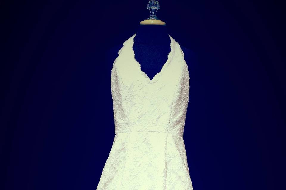 V-neck wedding dress